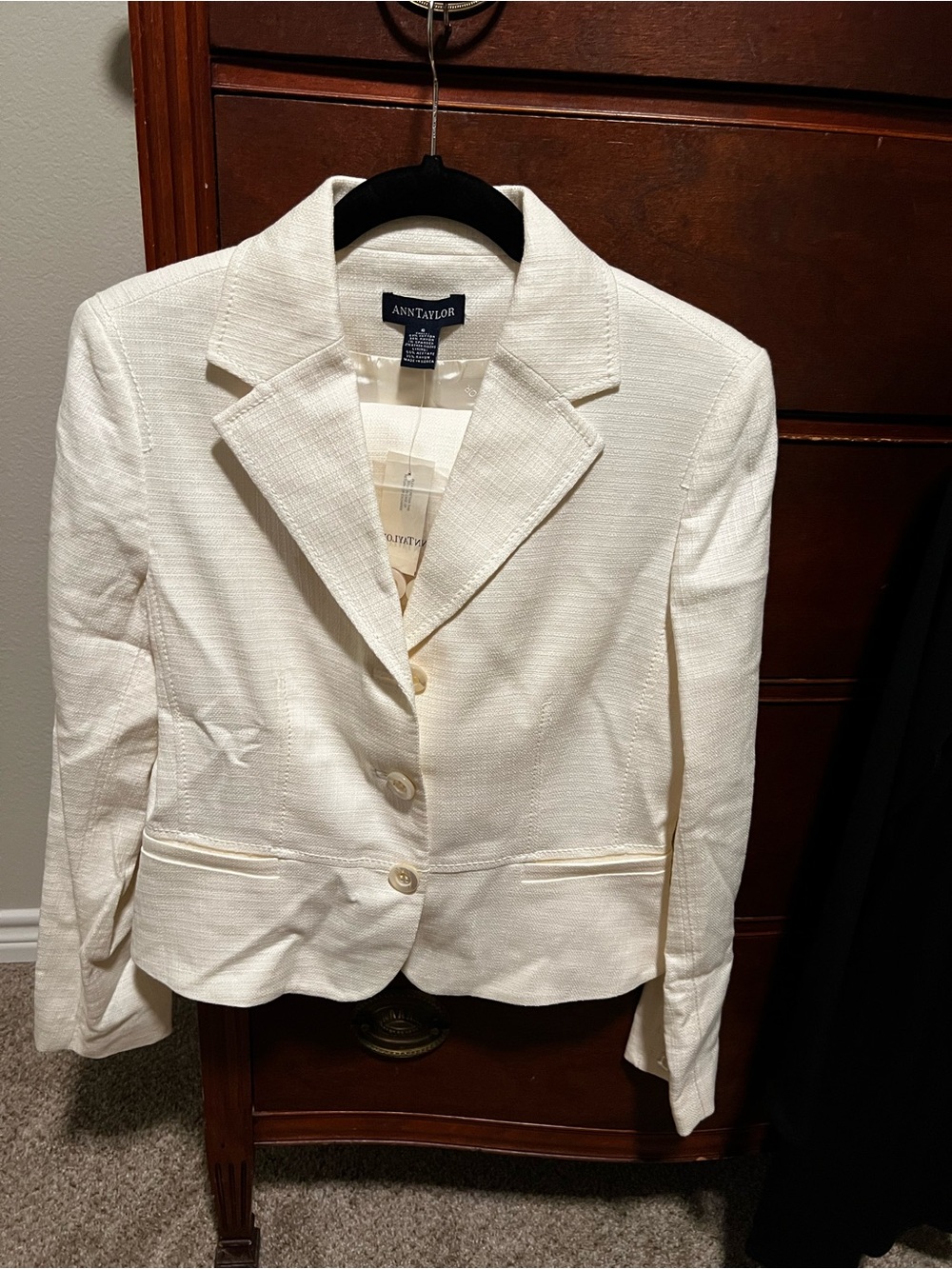 NWT Ann Taylor Women's Cream Textured Tailored Blazer & skirt